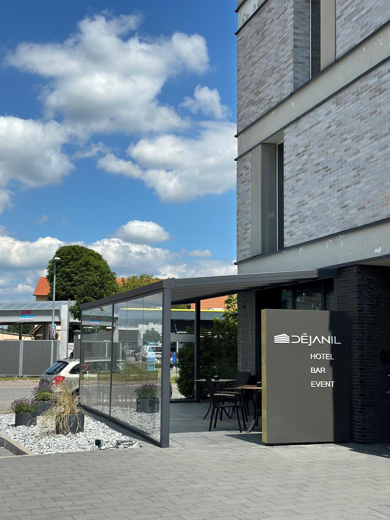 Hotel Akzent Déjanil 3*
